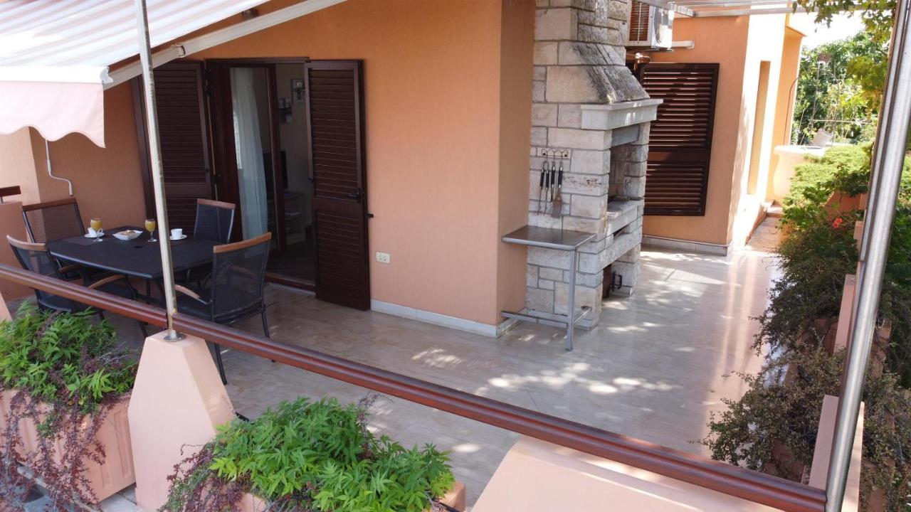 Apartment Ecio Vinkuran Exterior foto